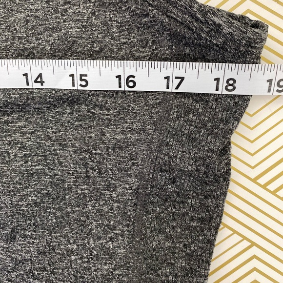 Old navy Cozecore crop top - Picture 4 of 9